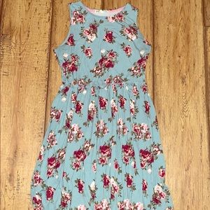 Vintage floral dress *Fits a small too!